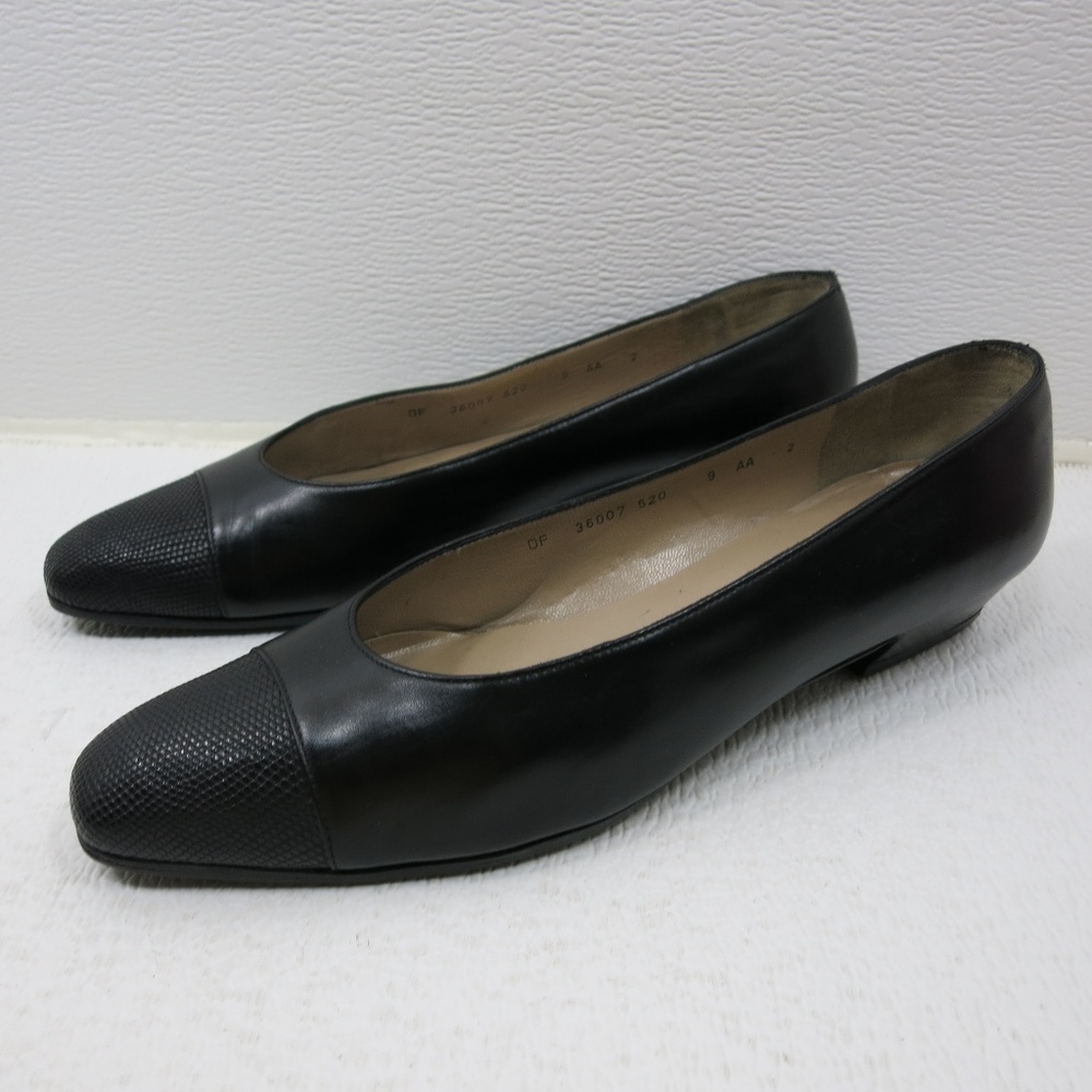 Salvatore Ferragamo Cap Toe Leather Dress Heels 9